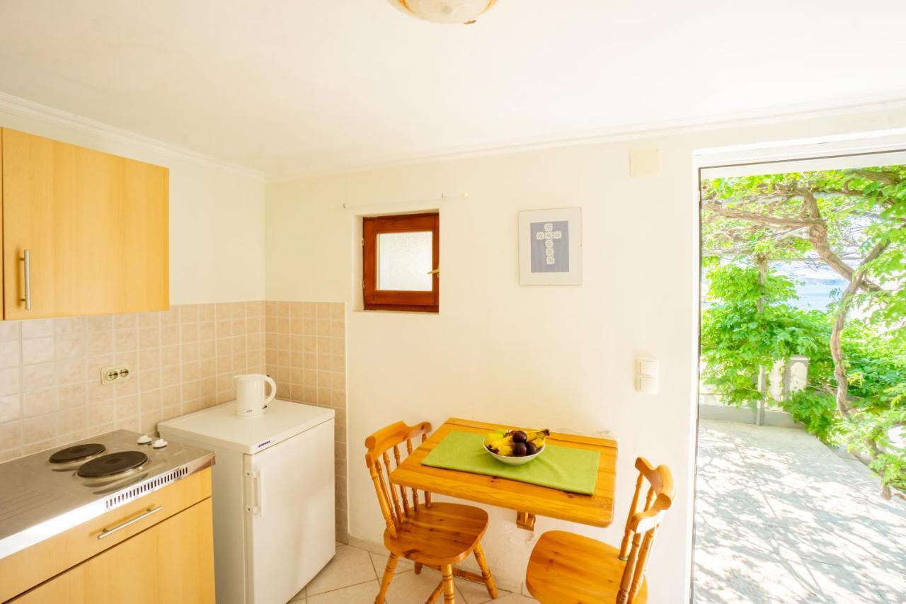 Apartment Coral Metajna Eksteriør billede